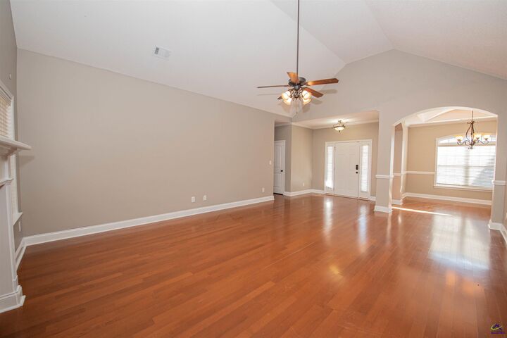 Property Photo:  310 Flowing Meadows Drive  GA 31047 