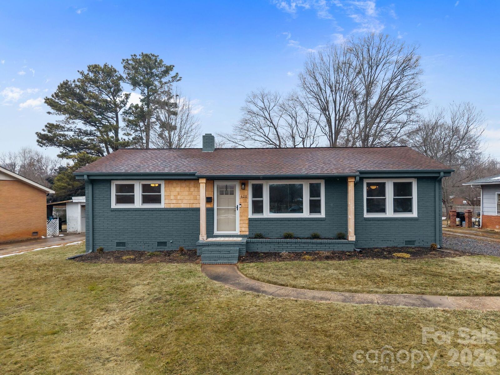 Property Photo: 4211 Glenstar Terrace NC 28205