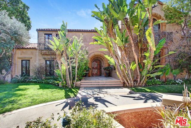 Property Photo: 725 N Foothill Rd CA 90210