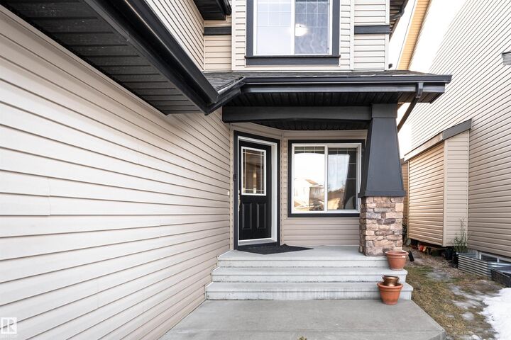 Property Photo:  6811 19 Avenue SW  AB T6X 0L8 