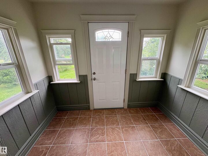 Property Photo: 5207 Pyrogy Drive AB T0A 1P0