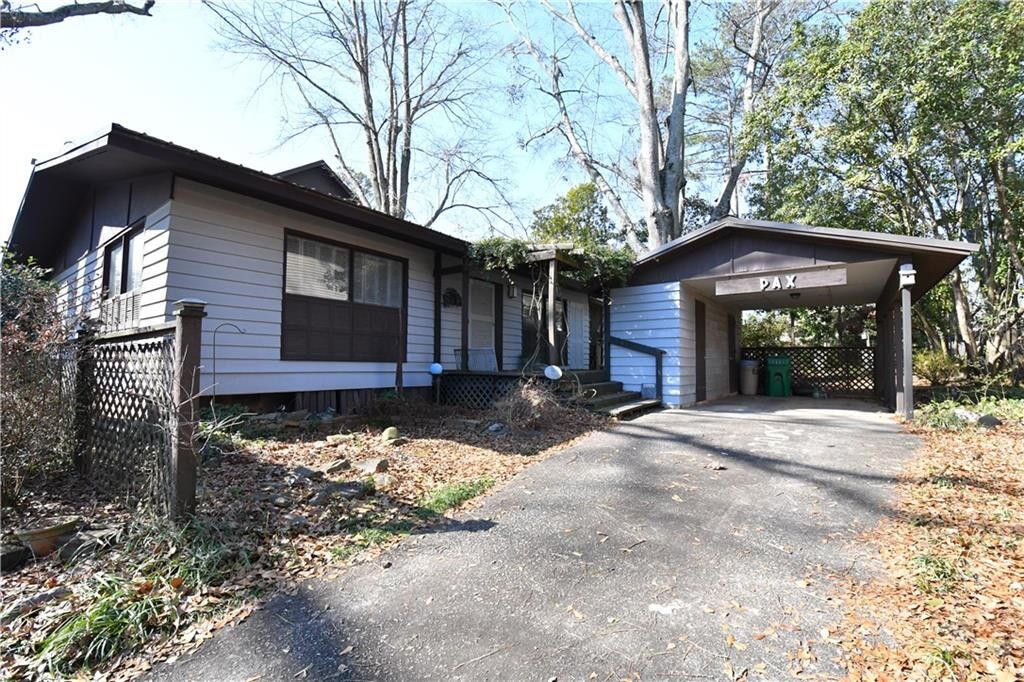 Property Photo:  2358 Poplar Springs Drive NE  GA 30319 