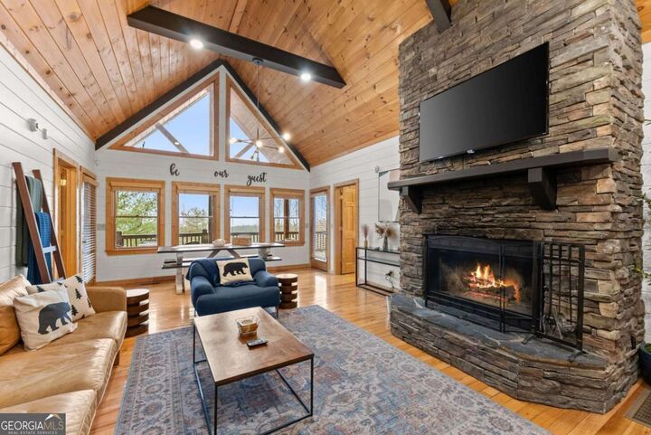 Property Photo:  437 Spruce Circle  GA 30559 