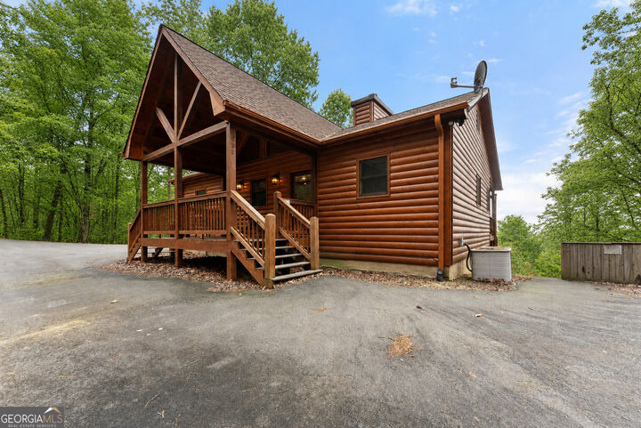 Property Photo:  437 Spruce Circle  GA 30559 