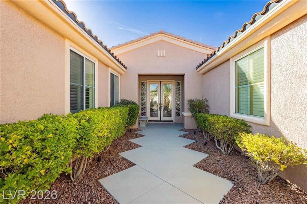Property Photo:  5123 Vincitor Street  NV 89135 