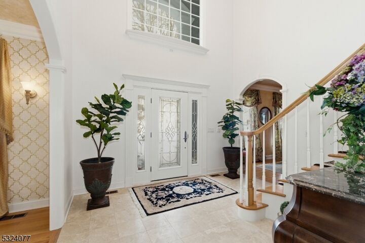 Property Photo:  4 Deer Trail Rd  NJ 07405 