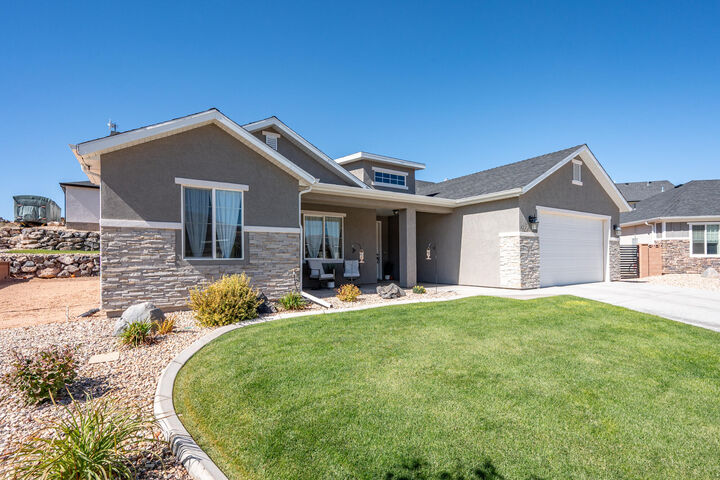 Property Photo:  2904 W Hawk Dr  UT 84720 