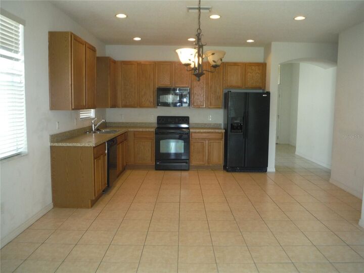 Property Photo:  403 Fern Gulley Drive  FL 33584 