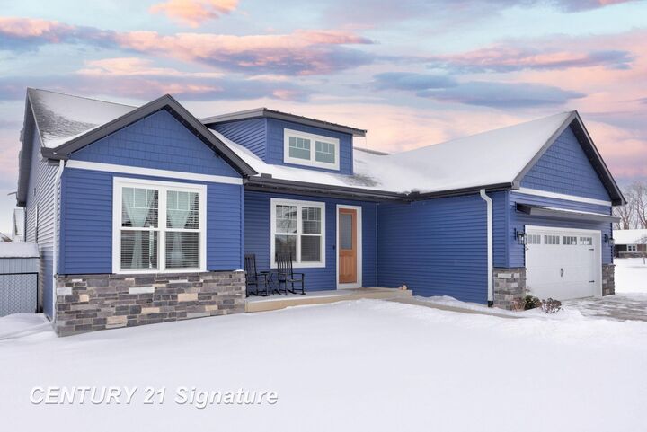 Property Photo: 8442 Oakhill Drive Drive MI 48623