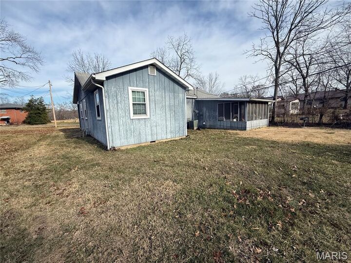 Property Photo:  524 Collie Street  MO 63621 