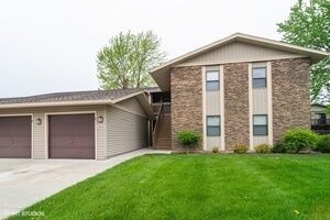 Property Photo: 5850 Fresno Court A IL 60133