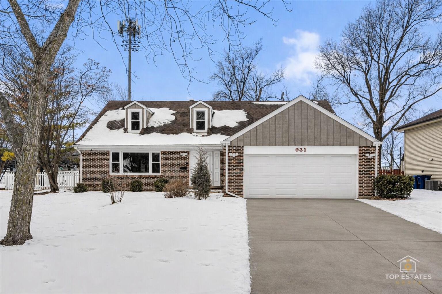 Property Photo:  931 Canterbury Drive  IL 60195 