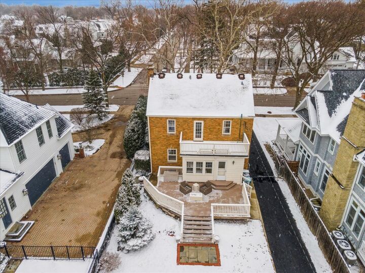 Property Photo:  435 N Garfield Avenue  IL 60521 