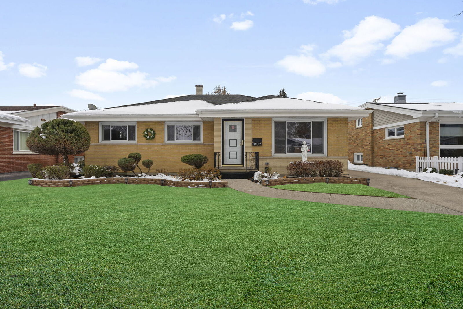 Property Photo:  11129 Martindale Drive  IL 60154 