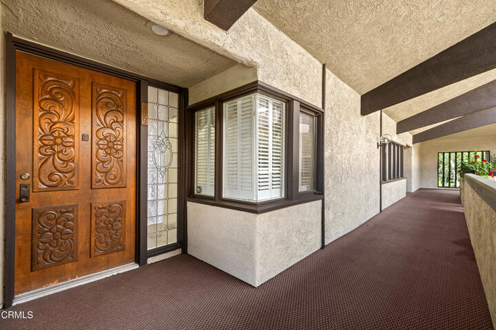 Property Photo:  111 S Orange Grove Boulevard 309  CA 91105 