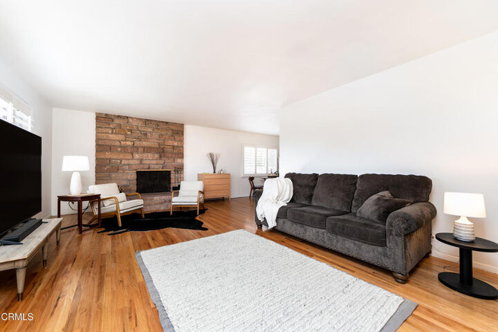 Property Photo: 1305 Solita Road CA 91103