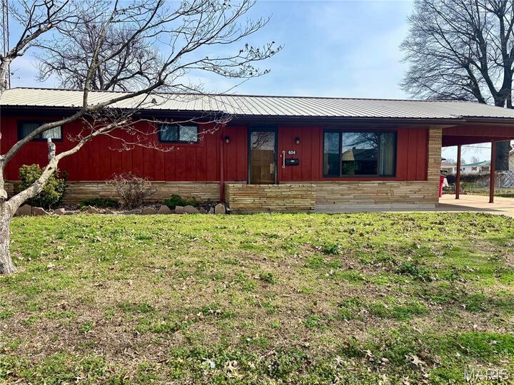 Property Photo:  604 Maple Street  MO 63801 