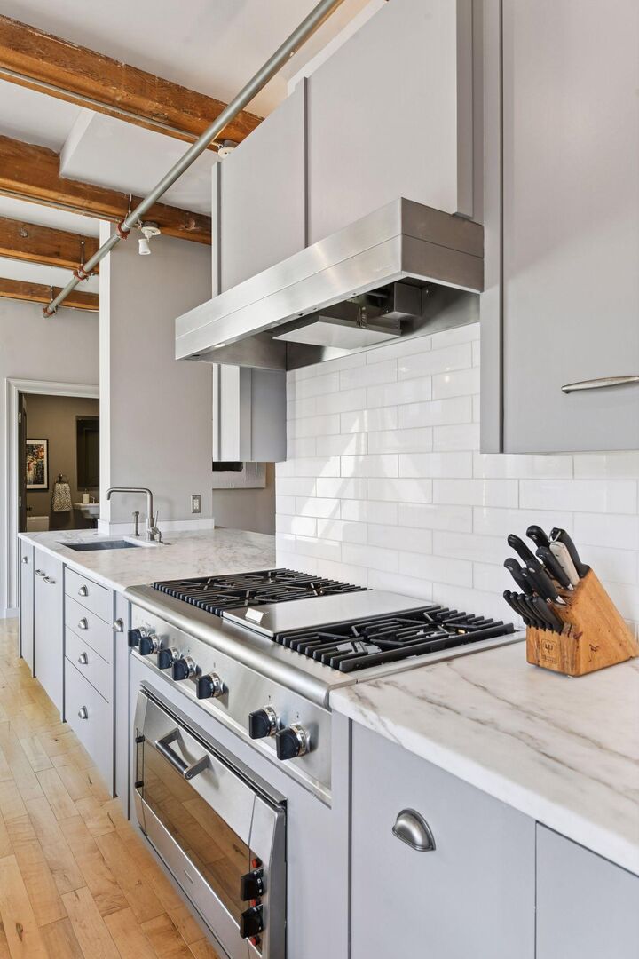 Property Photo:  406 Wacouta Street 412  MN 55101 