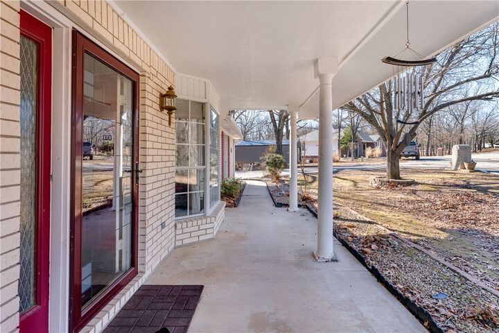 Property Photo:  106 E Woodlou Lane  AR 72756 