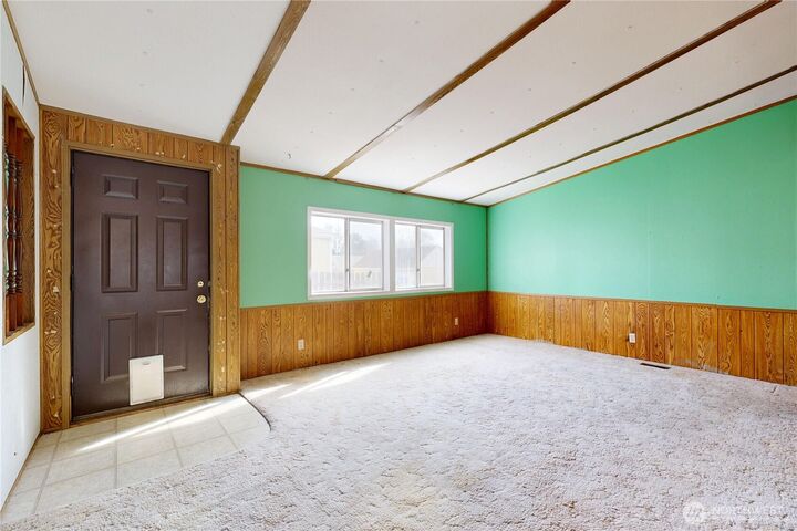 Property Photo:  976 NE Dawson Avenue  WA 99324 