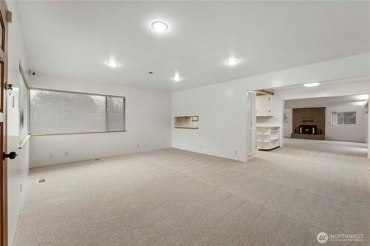 Property Photo:  11212 SE 168th Street  WA 98055 