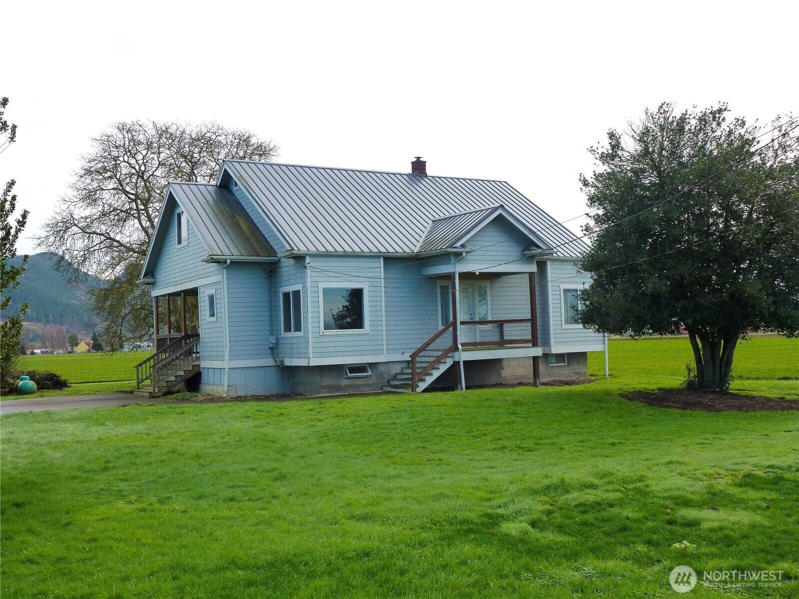 Property Photo:  19653  Cedardale Road  WA 98274 