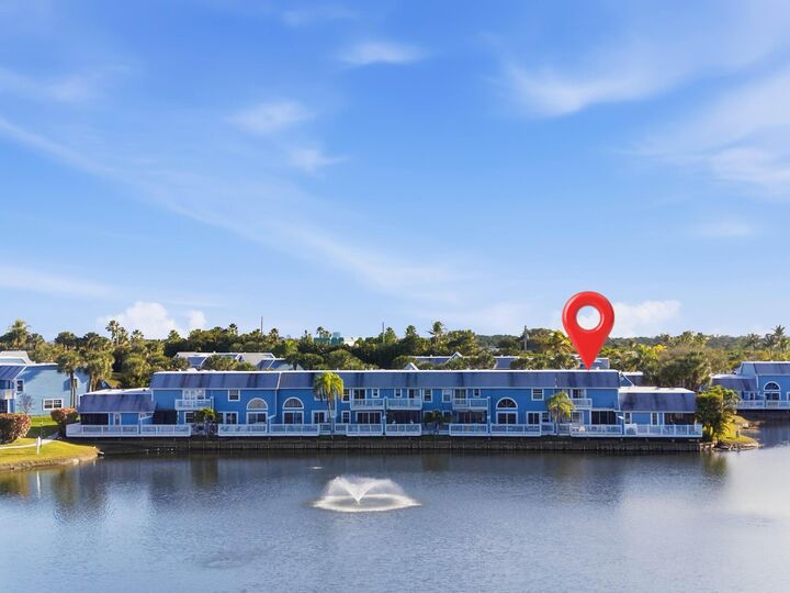 Property Photo: 813 Ocean Dunes Circle FL 33477