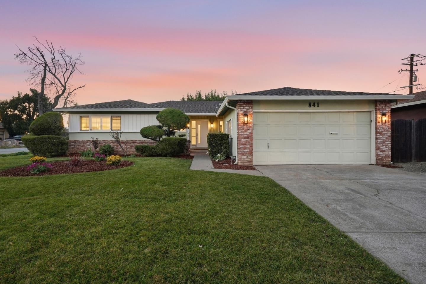 Property Photo:  841 Brentwood Drive  CA 95129 