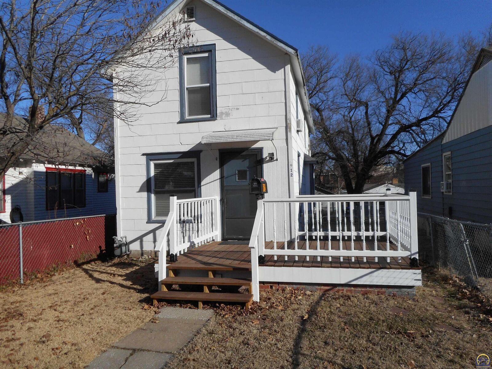 Property Photo:  912 SW Jewell Ave  KS 66606 