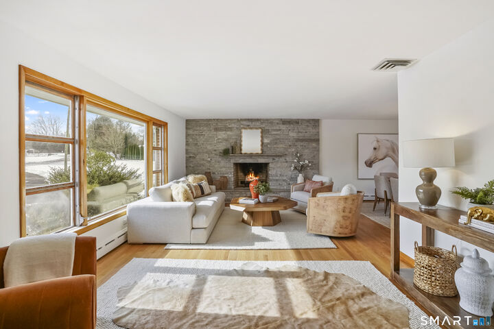 Property Photo:  3 Hunt Club Lane  CT 06880 