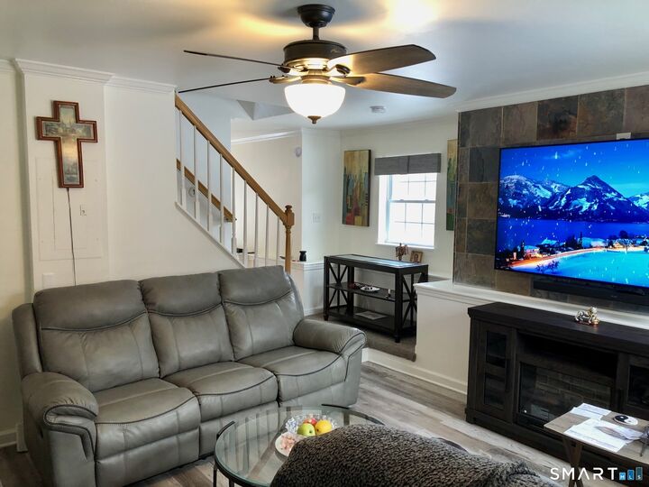 Property Photo:  92 Hamden Avenue Apt 1  CT 06704 
