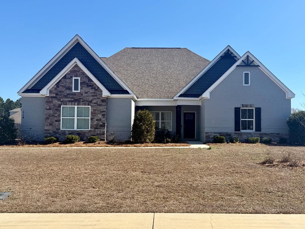Property Photo:  114 Bozeman Way  AL 36305 