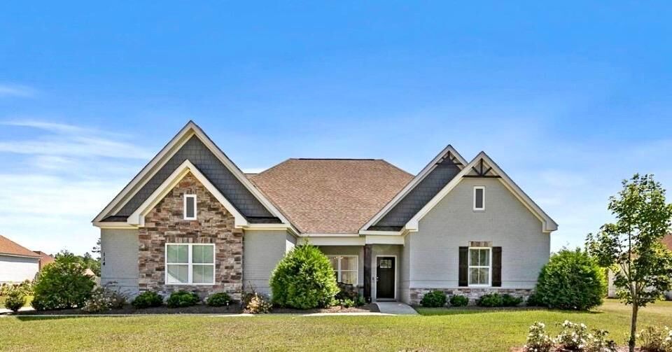 Property Photo:  114 Bozeman Way  AL 36305 