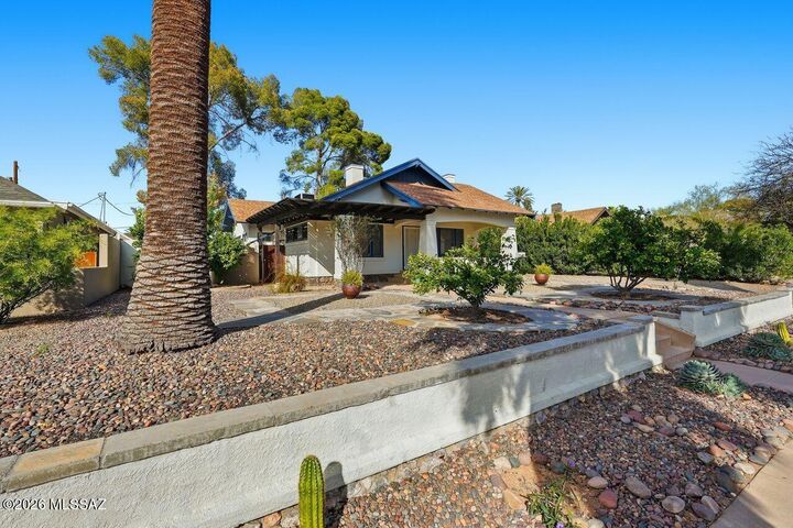 Property Photo:  1935 E 4th Street  AZ 85719 