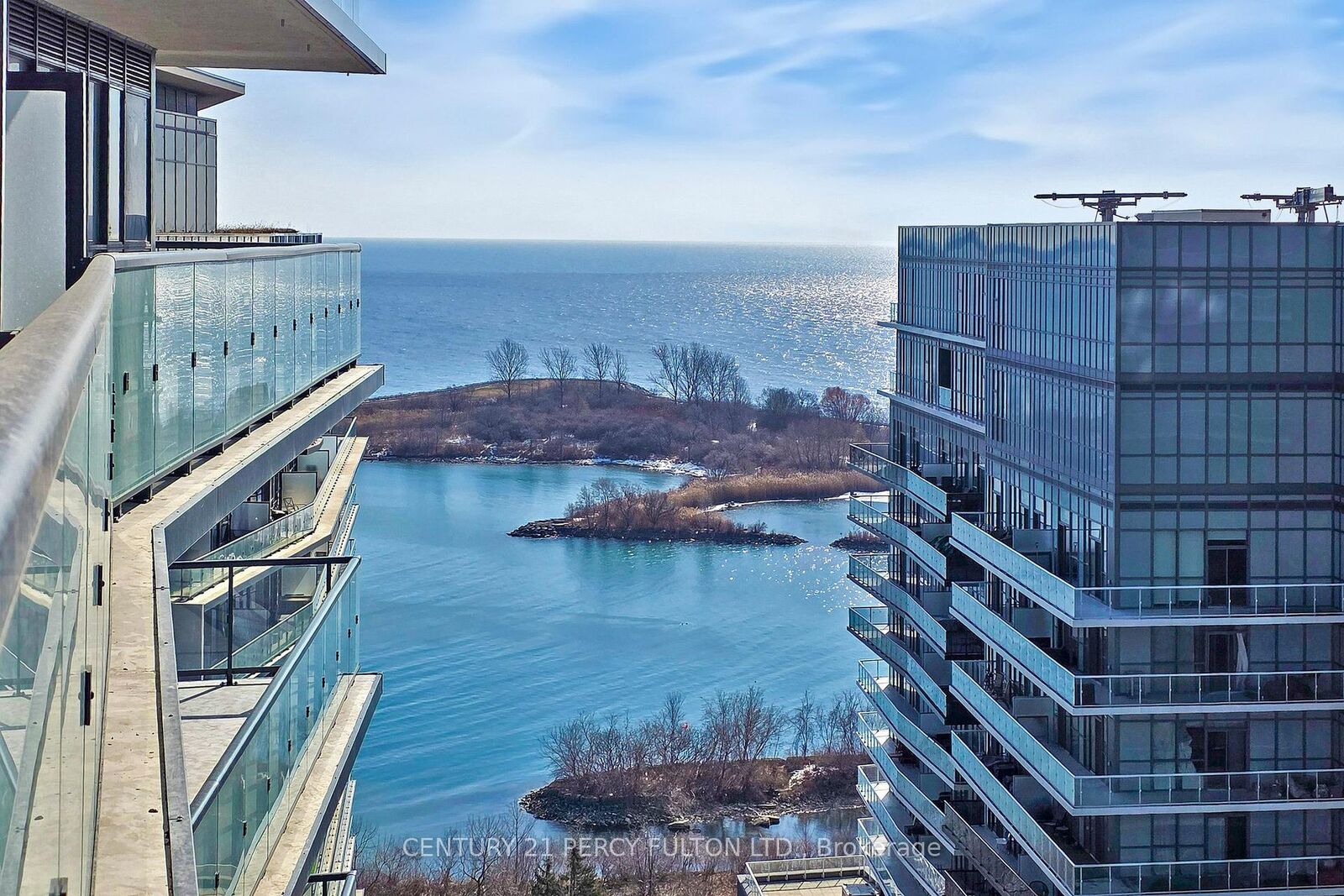 Photo de la propriété:  38 Annie Craig Drive W 1907  ON M8V 0G9 