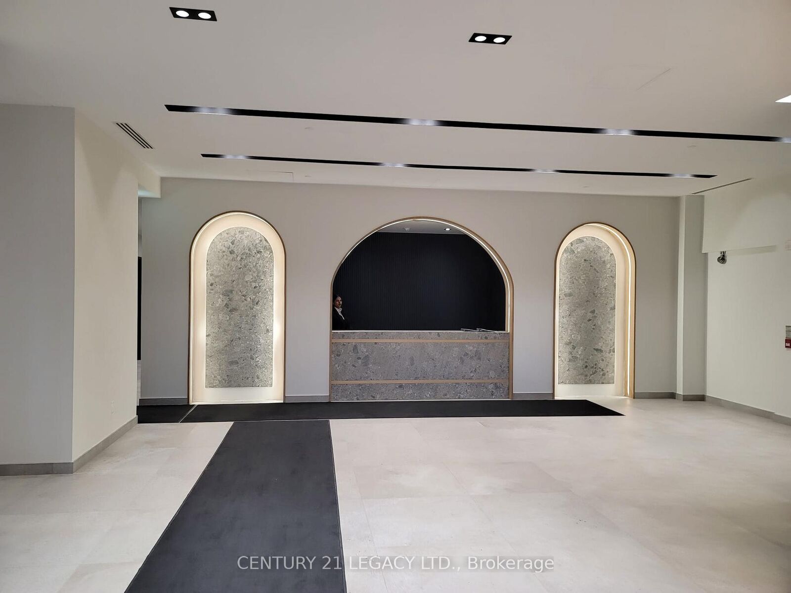 Property Photo: 225 Malta Avenue 603 ON L6Y 4M5