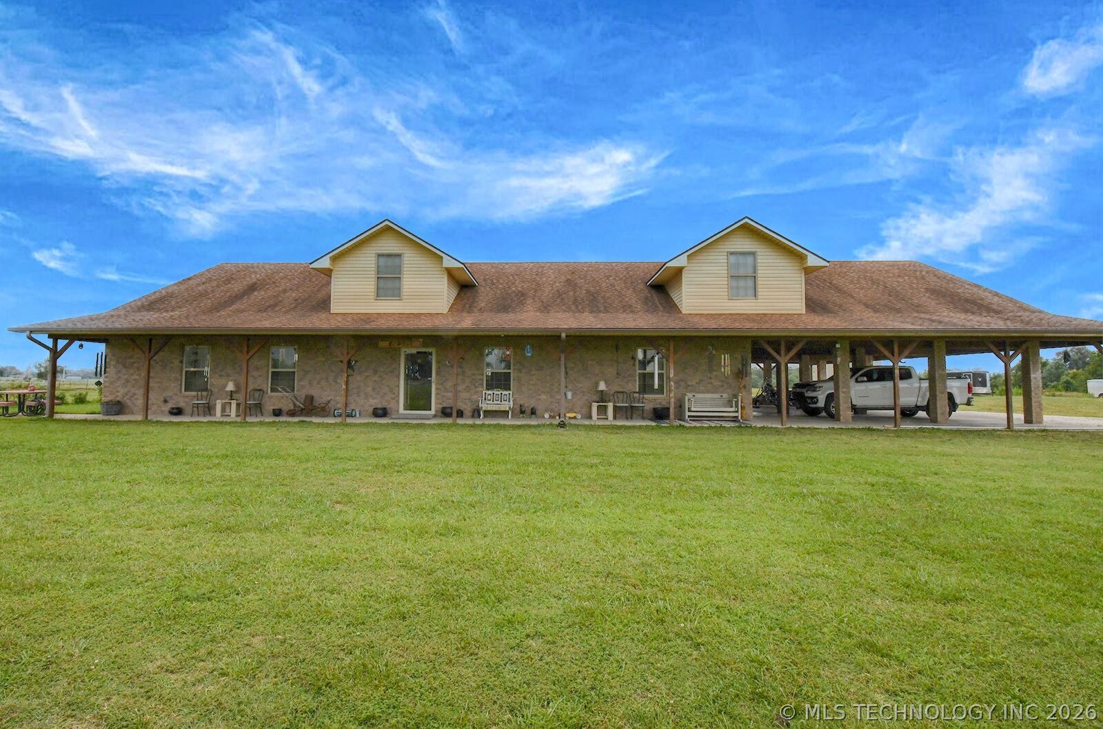 Property Photo:  466758 Highway 101  OK 74955 