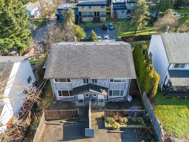 Property Photo: 834 Holly Hill Rd BC V9R 5T1