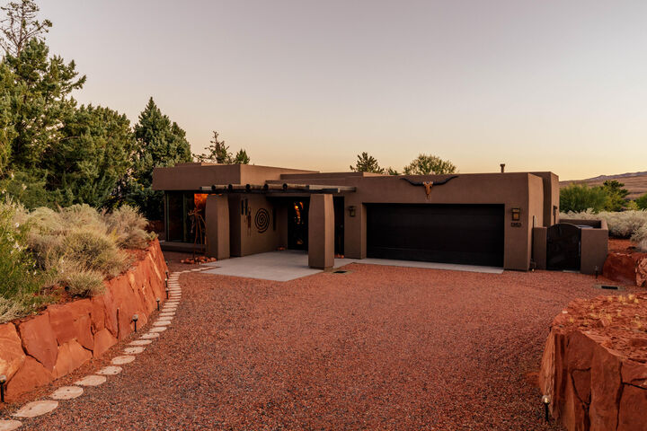 Property Photo: 1353 West Lake Drive UT 84738