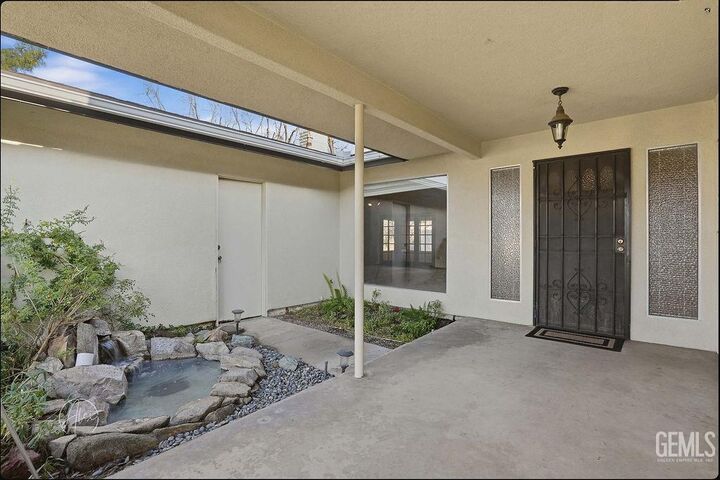Property Photo:  5401 Burning Tree Court  CA 93309 