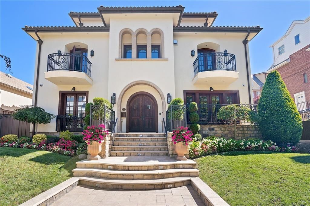 Property Photo:  7921 Narrows Avenue  NY 11209 