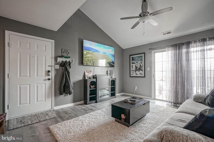 Property Photo:  1114 Tristram Circle  NJ 08051 