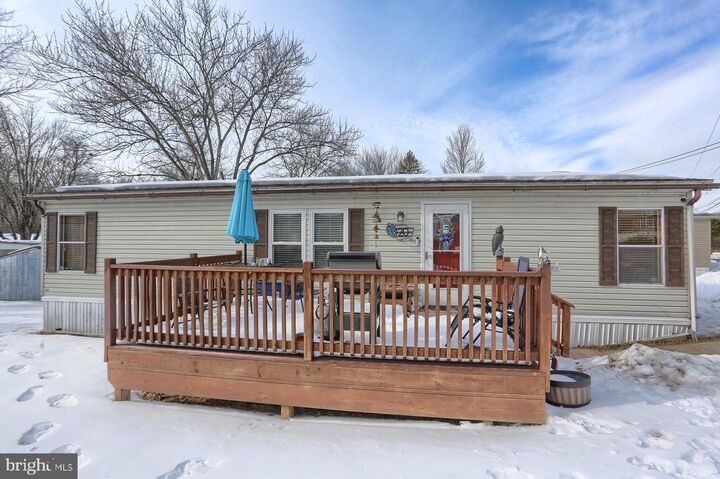 Property Photo:  120 Deann Lane  PA 17028 