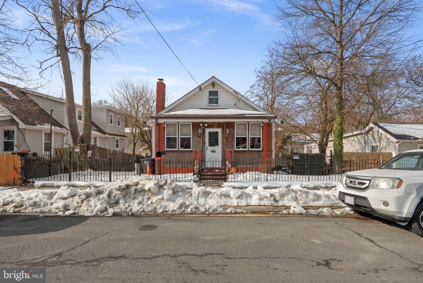 Property Photo:  520 68th Street  MD 20743 