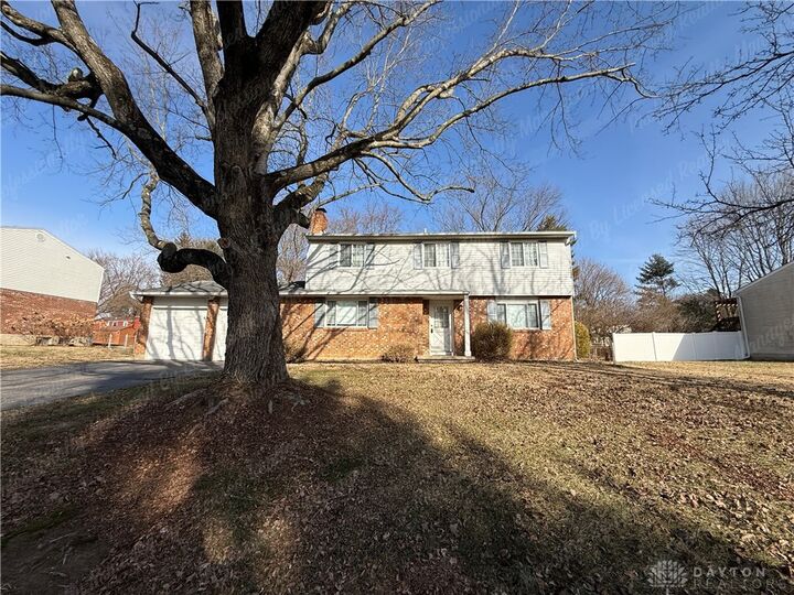 Property Photo:  1424 Meadow Moor Drive  OH 45434 