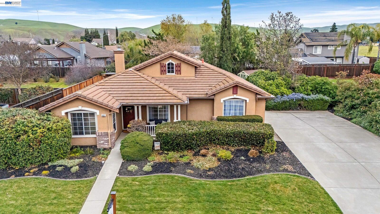 Property Photo: 1127 Meadow Drive CA 94551