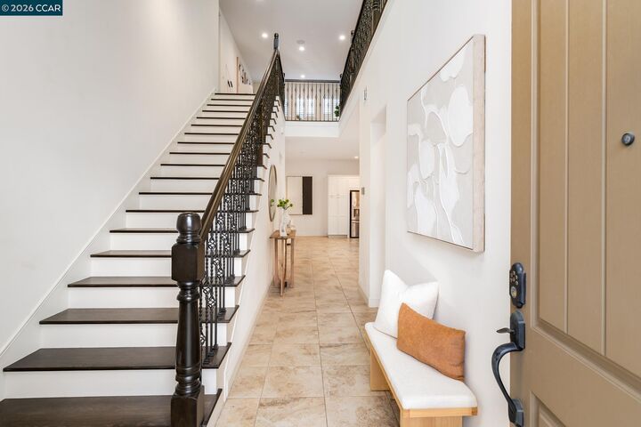 Property Photo:  748 Roseum Ct  CA 94582 