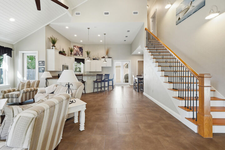 Property Photo:  266 Florida Avenue  FL 32580 