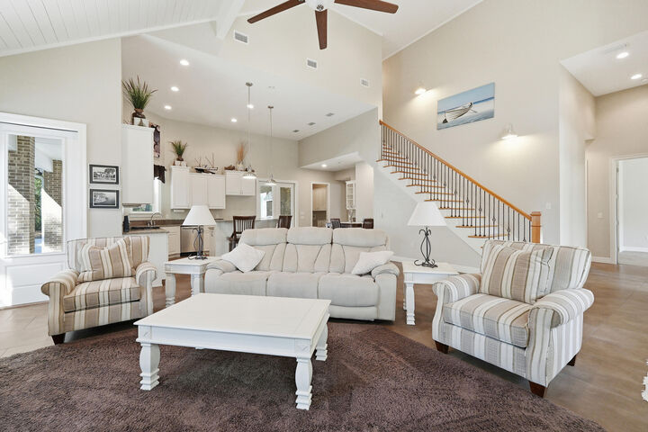 Property Photo:  266 Florida Avenue  FL 32580 