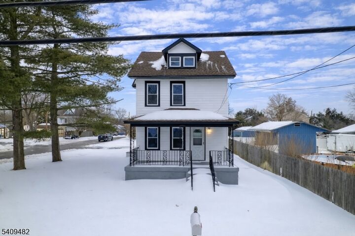 Property Photo:  406 Burnt Mill Rd  NJ 08003 